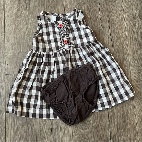 SOLD Newborn Outfit - Picture 2 of 4